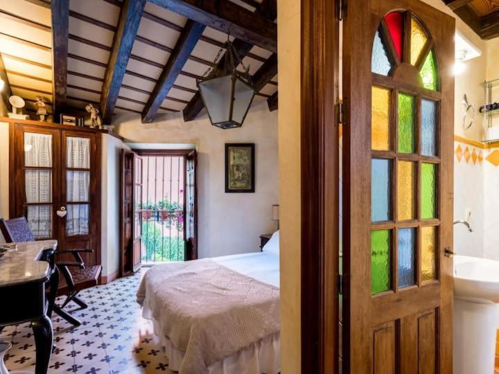 Historic House In The City Center Sevilla Dış mekan fotoğraf